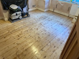 pine floor polishing