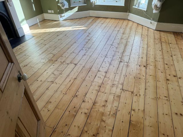 Our man who can James has done another stunning job on this pine floor.